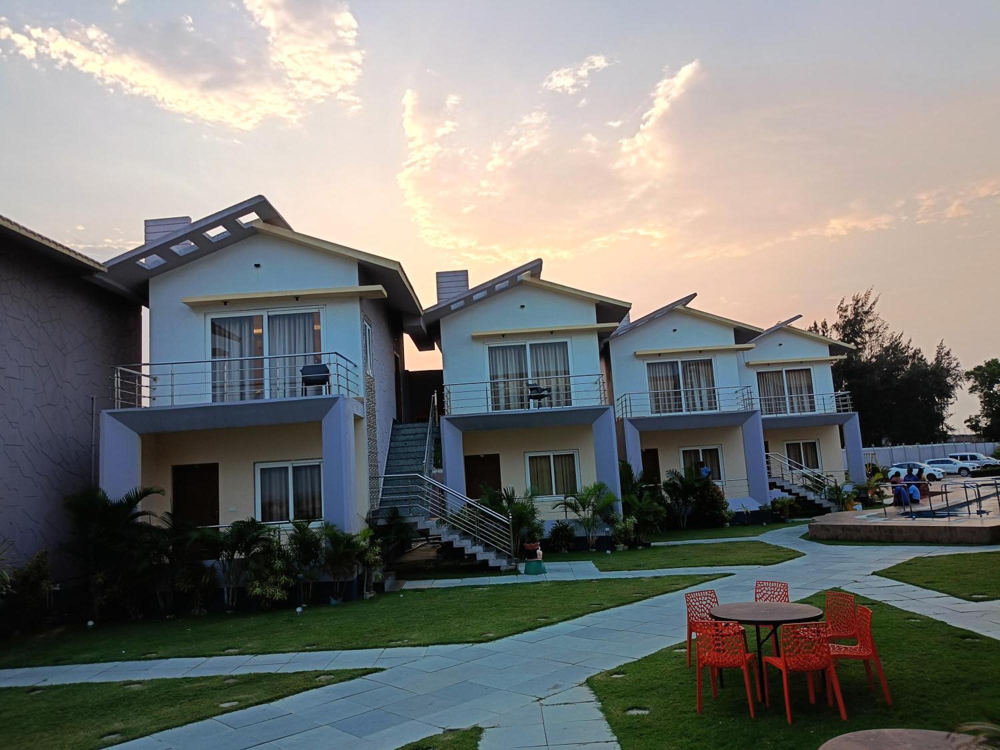 Parth King Beach Resort Mandarmani Extérieur photo